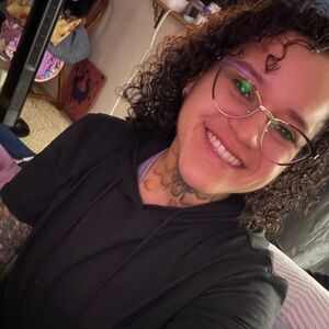 Meet your Posher, Bede